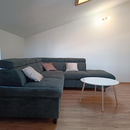 Apartman Sintic 크르크 외부 사진