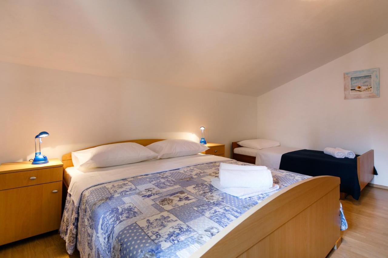 Apartman Sintic 크르크 외부 사진